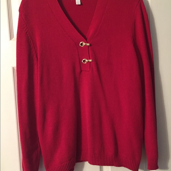 Red sweater - Picture 1 of 2